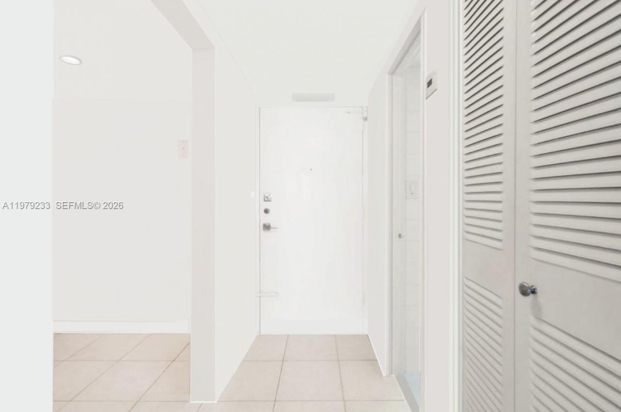 13155 Ixora Ct, Unit 310, North Miami, FL 33181 Photo