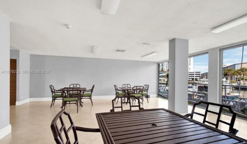 13155 Ixora Ct, Unit 310, North Miami, FL 33181 Photo