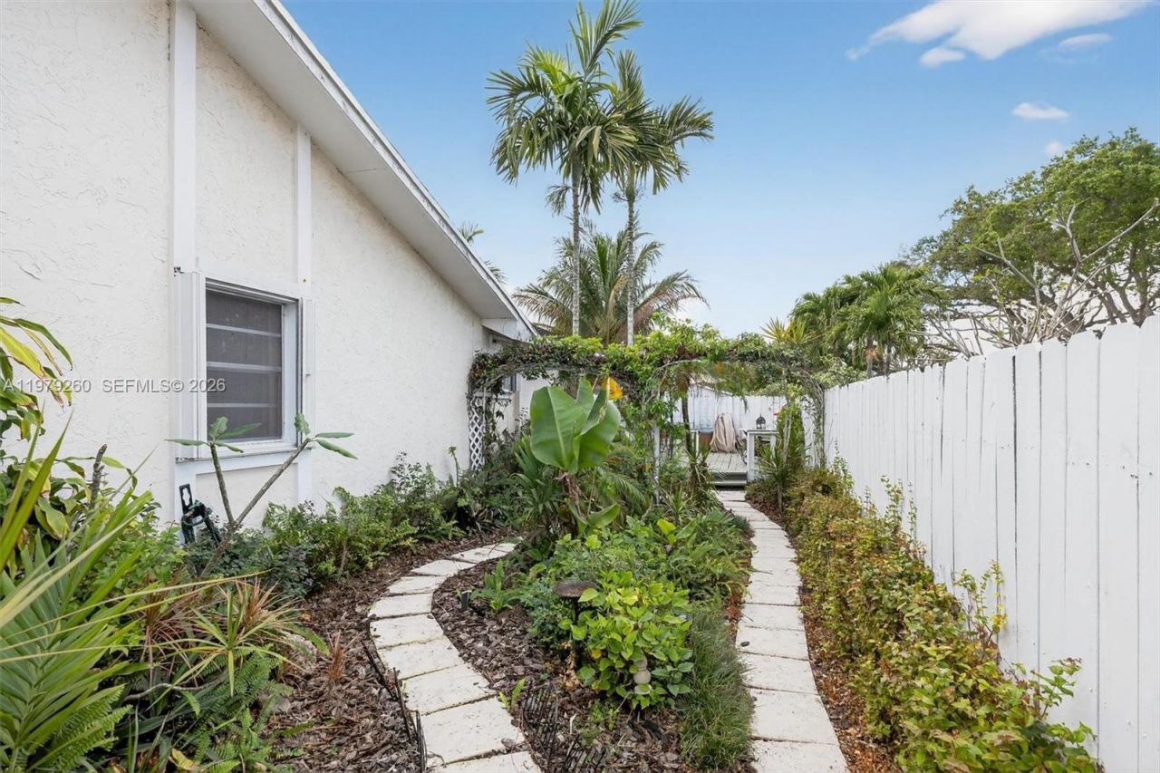 10230 SW 130th Ave, Miami, FL 33186 Photo