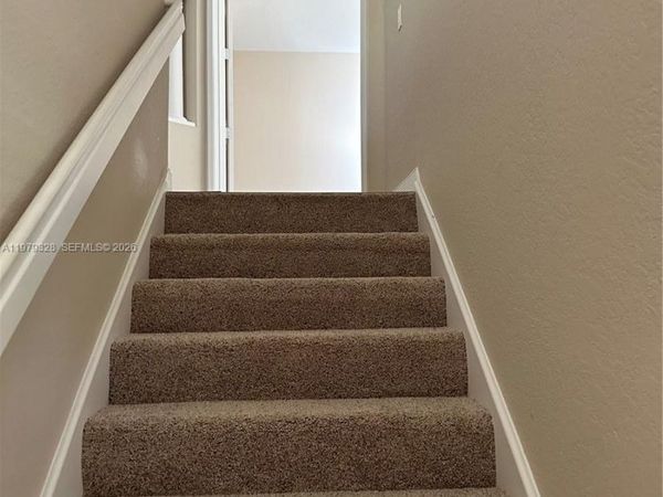 2810 CENTER COURT DR , Unit 3-29, Weston, FL 33332