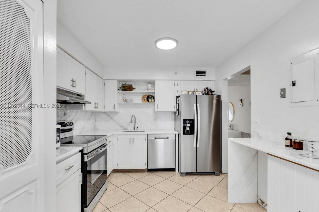 4550 NW 18th Ave , Unit 206, Deerfield Beach, FL 33064 Photo