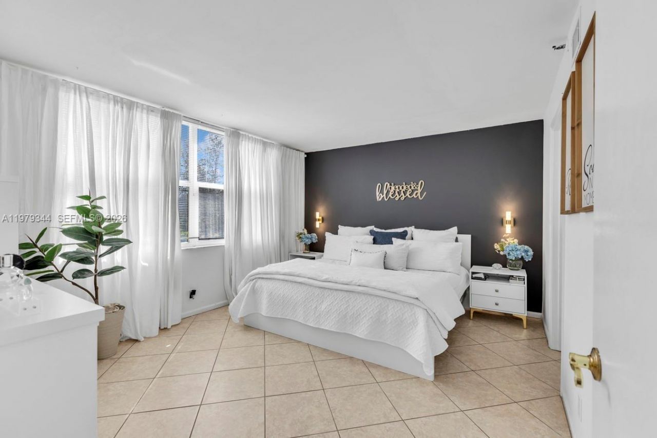 4550 NW 18th Ave , Unit 206, Deerfield Beach, FL 33064 Photo