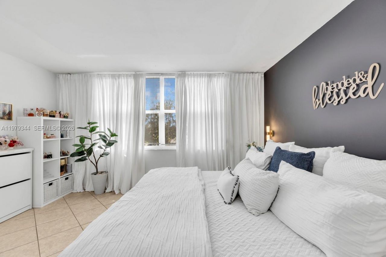 4550 NW 18th Ave , Unit 206, Deerfield Beach, FL 33064 Photo