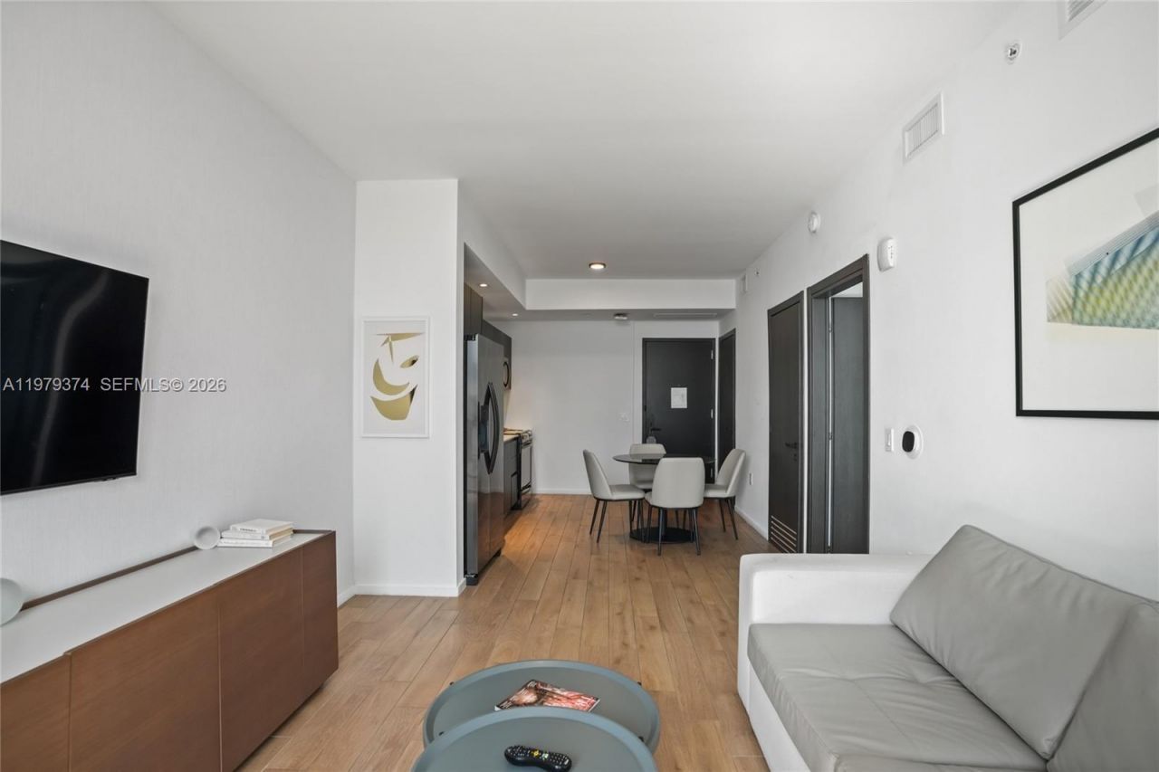 398 NE 5th St , Unit 4410, Miami, FL 33132 Photo