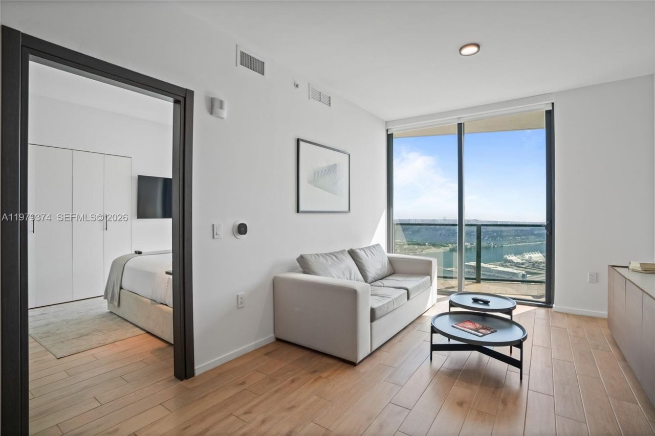 398 NE 5th St , Unit 4410, Miami, FL 33132 Photo