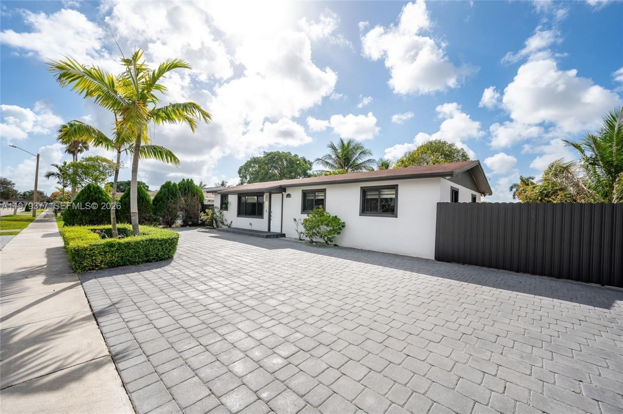 11442 SW 225th St, Miami, FL 33170 Photo