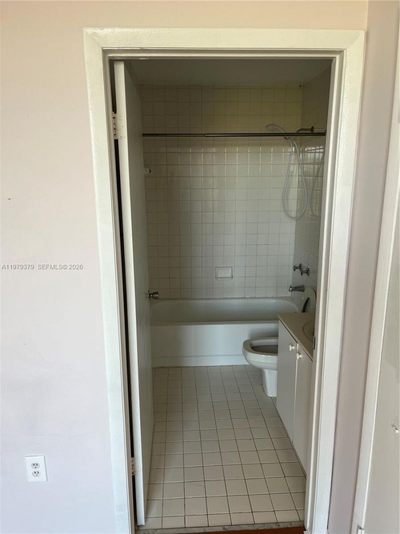 7420 W 20th Ave, Unit 449, Hialeah, FL 33016 Photo