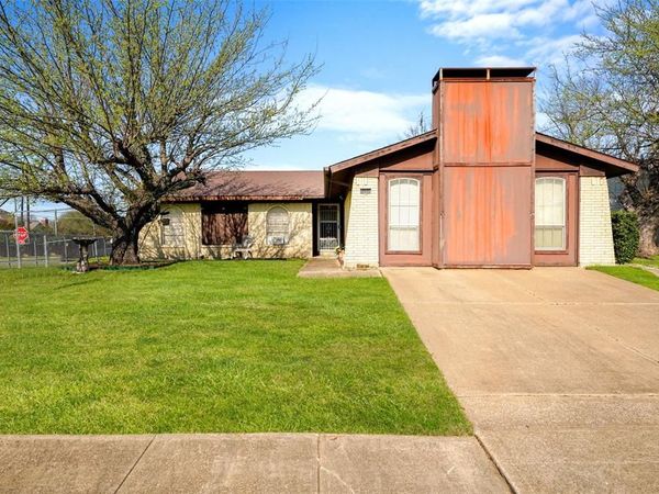 5202 Chestnut Place, Garland, TX 75043