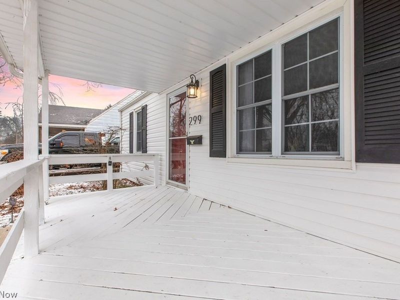 299 Inwood Boulevard, Avon Lake, OH 44012 Photo 2