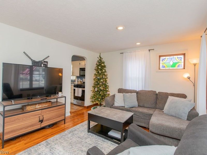 299 Inwood Boulevard, Avon Lake, OH 44012 Photo 6