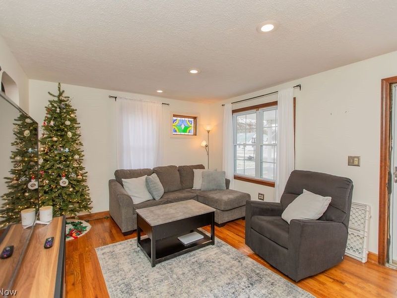 299 Inwood Boulevard, Avon Lake, OH 44012 Photo 7