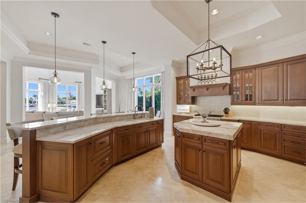 361 Pirates Bight , Naples, FL 34103 Photo