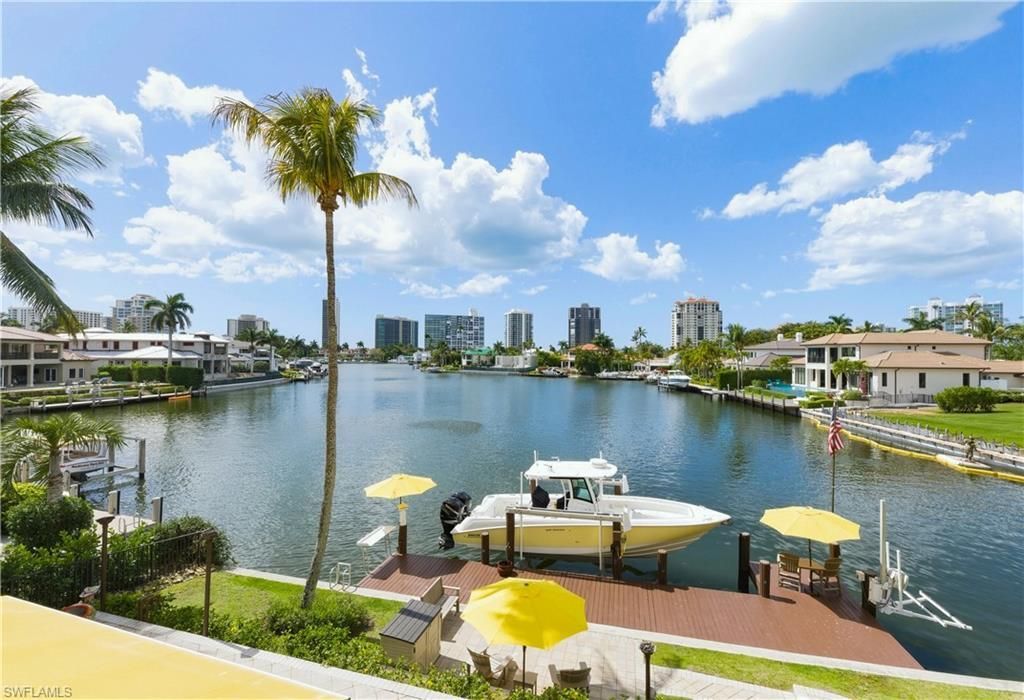 361 Pirates Bight , Naples, FL 34103 Photo