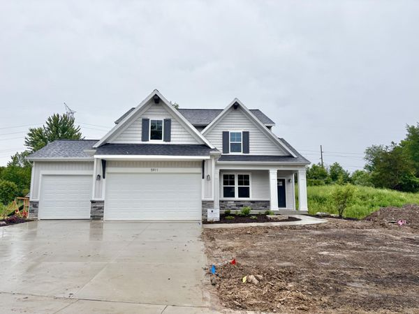 5911 Valley Point Drive SE, Caledonia, MI 49316