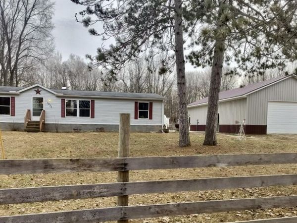 9433 8 Mile Road, Mecosta, MI 49332