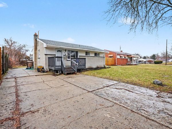 508 Linda Vista Drive, Pontiac, MI 48342