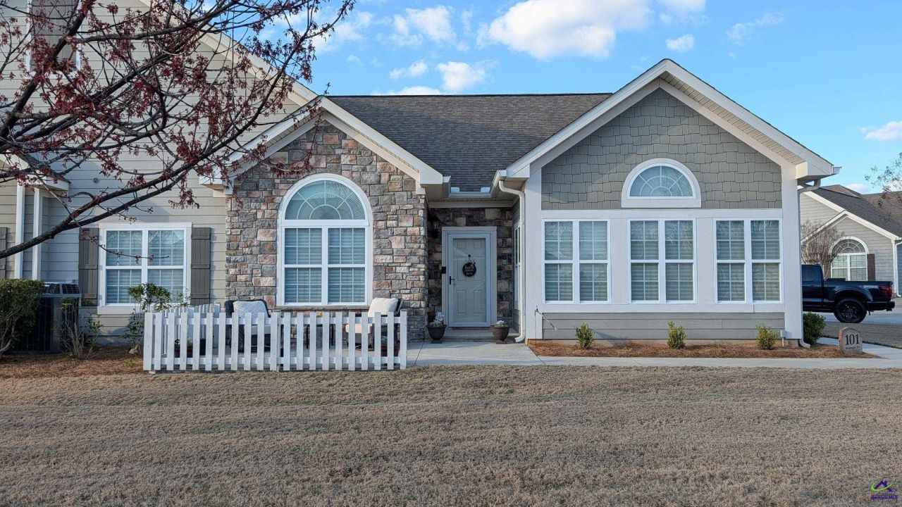101 Sasanqua Drive, Warner Robins, GA 31088 Main Photo