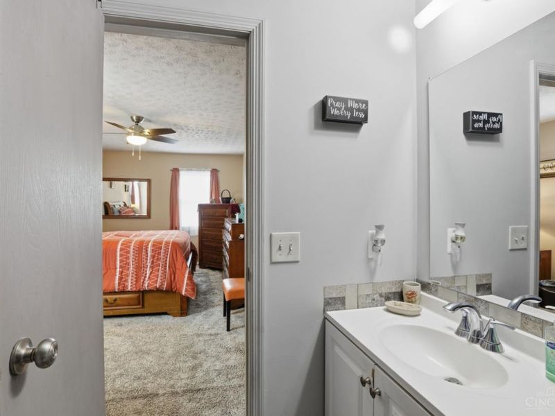 1006 Hearthstone Drive, Springfield Twp., OH 45231 Photo 20