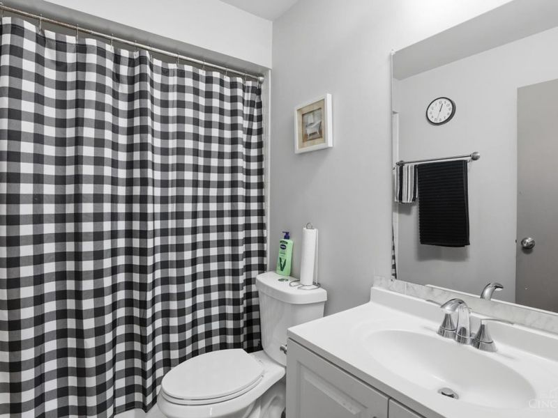 1006 Hearthstone Drive, Springfield Twp., OH 45231 Photo 22