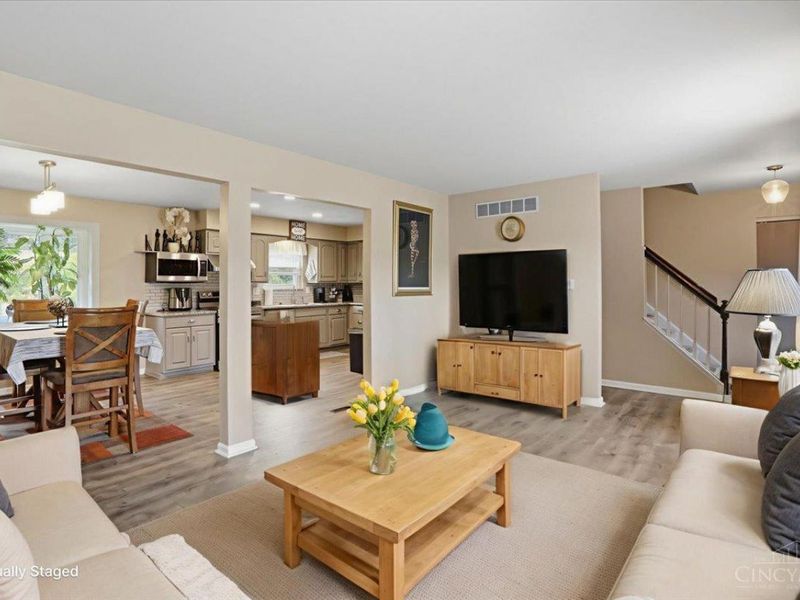 1006 Hearthstone Drive, Springfield Twp., OH 45231 Photo 6