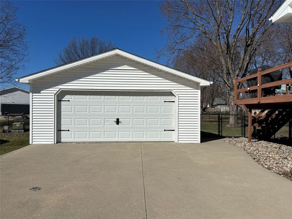 1509 W South Street, Winterset, IA 50273