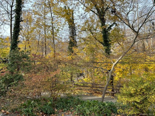 Locust Valley, NY 11560