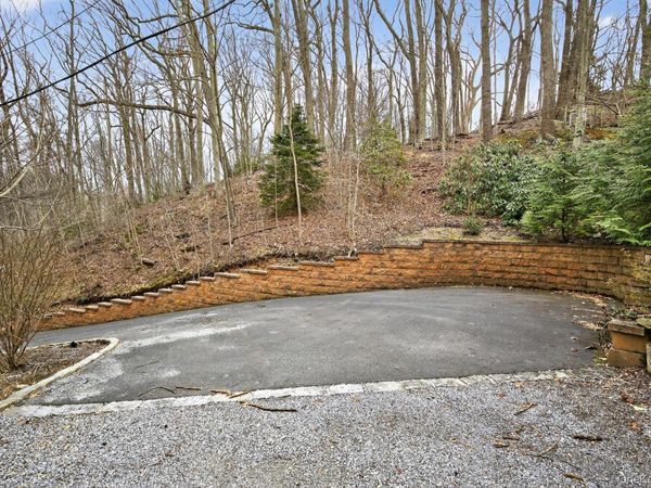 Locust Valley, NY 11560