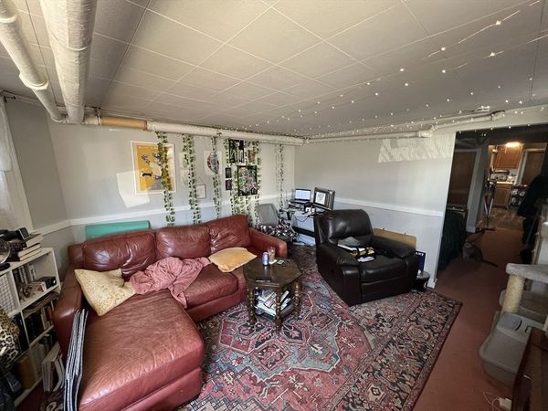 29 Cameron Ave, Unit 1B, Somerville, MA 02144