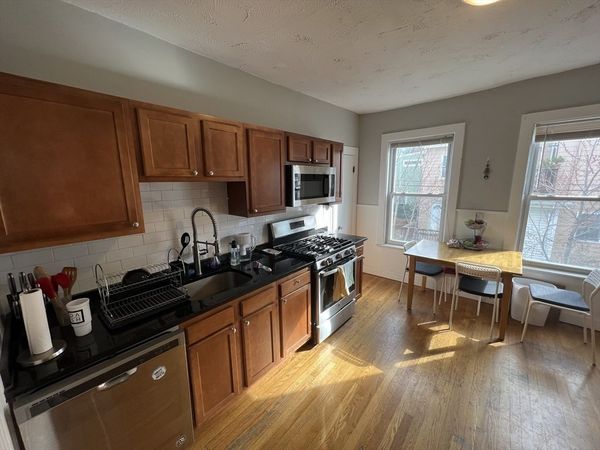 256 Summer St, Unit 2, Somerville, MA 02144