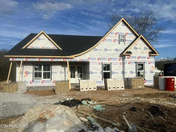 212 Poppy Place, Lenoir City, TN 37772