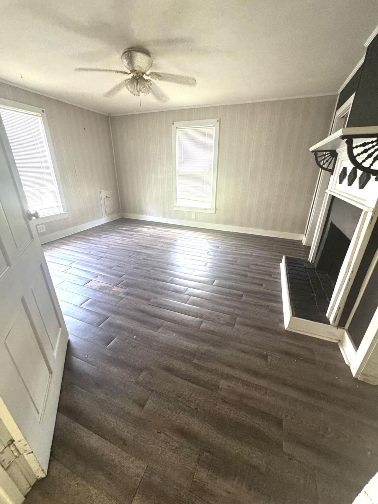 8347 Lodge Highway Photo 15