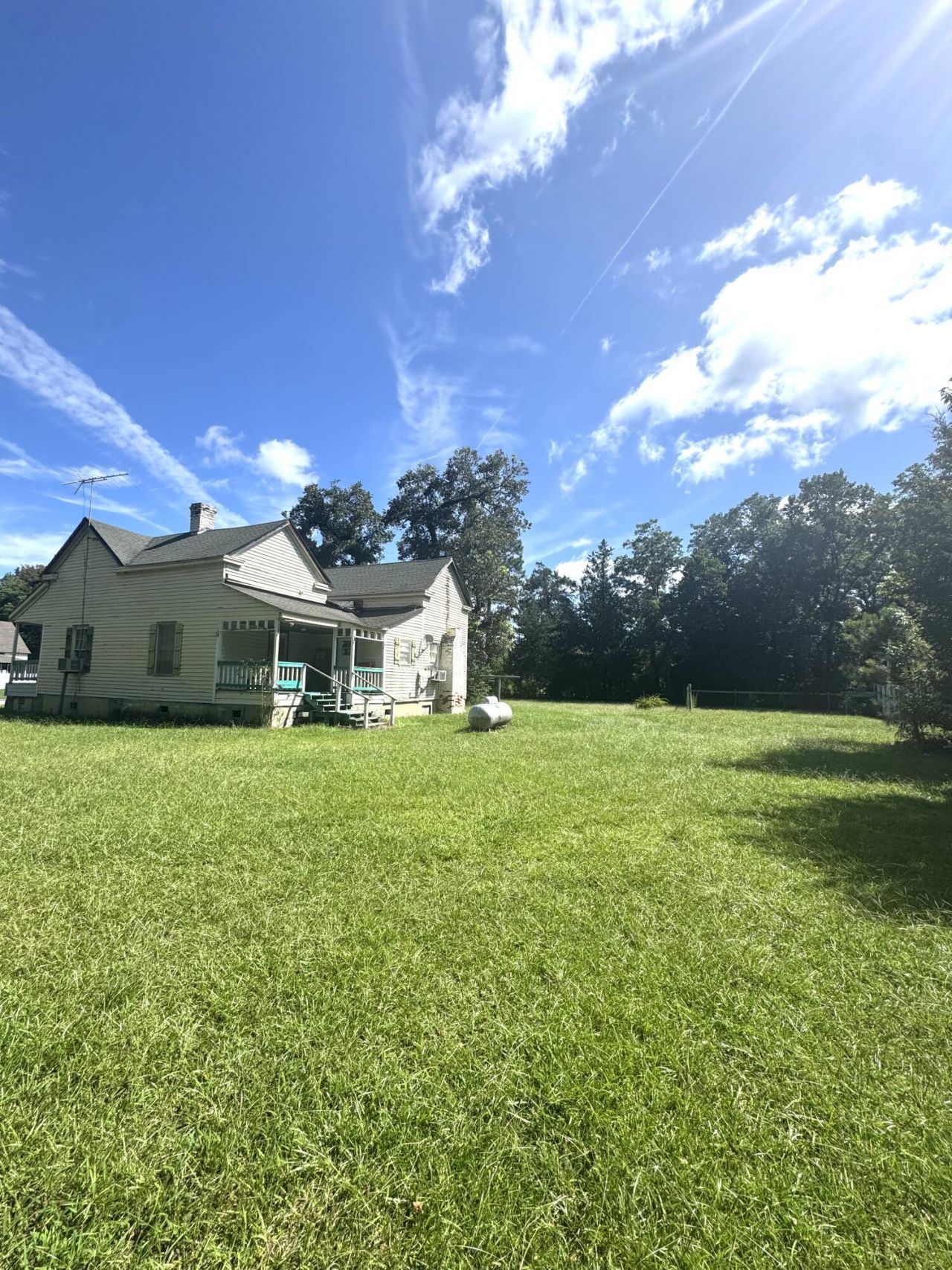 8347 Lodge Highway Photo 7