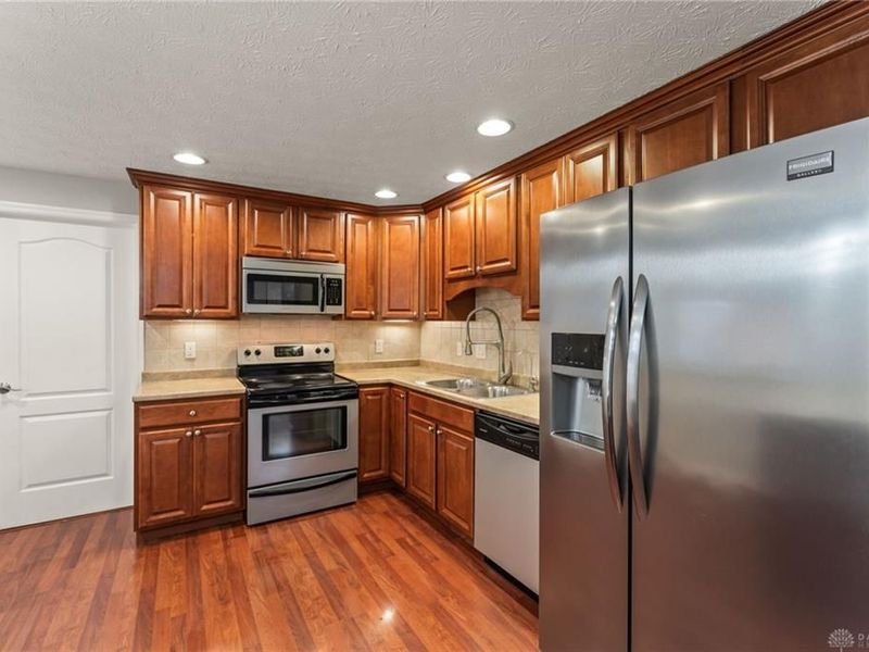 5662 Brandt Pike, Huber Heights, OH 45424 Photo 15