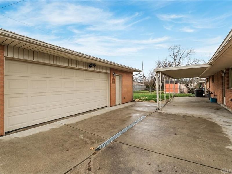 5662 Brandt Pike, Huber Heights, OH 45424 Photo 6