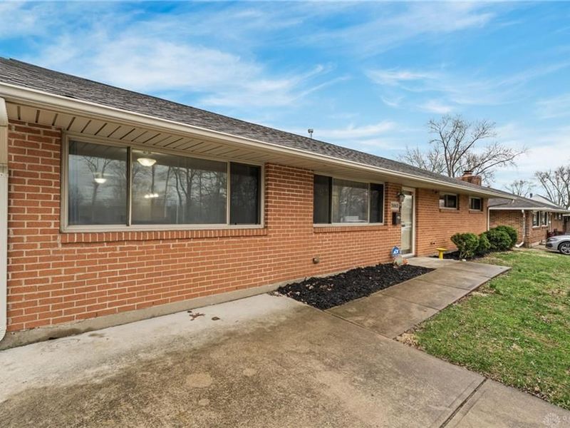 5662 Brandt Pike, Huber Heights, OH 45424 Photo 8