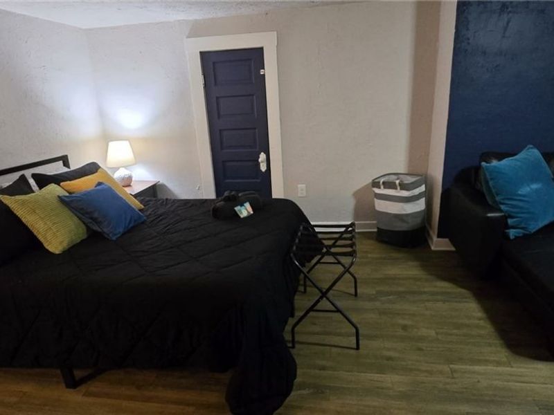 1856 Lampson Road , Unit UP, Cleveland, OH 44112 Photo 4