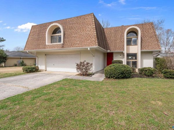 1913 Waxleaf Green SE, Huntsville, AL 35803