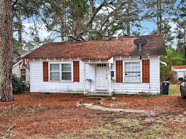 2303 Barkman Street , Arkadelphia, AR 71923