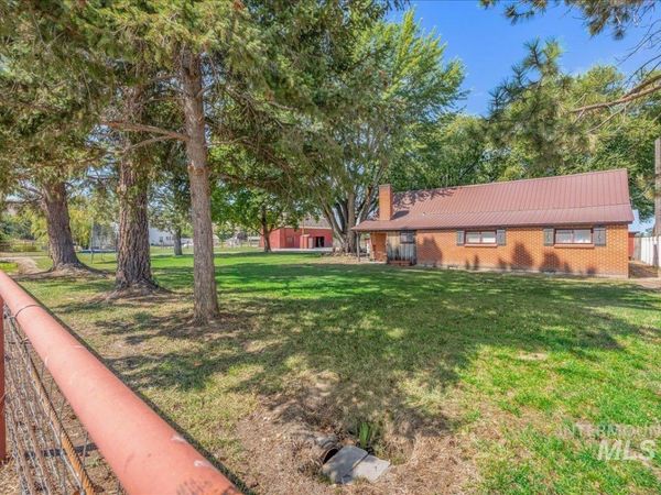 2525 S Johns Avenue, Emmett, ID 83617