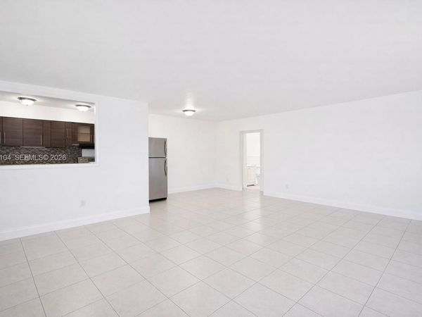 16851 NE 21st Ave , Unit 14, North Miami Beach, FL 33162