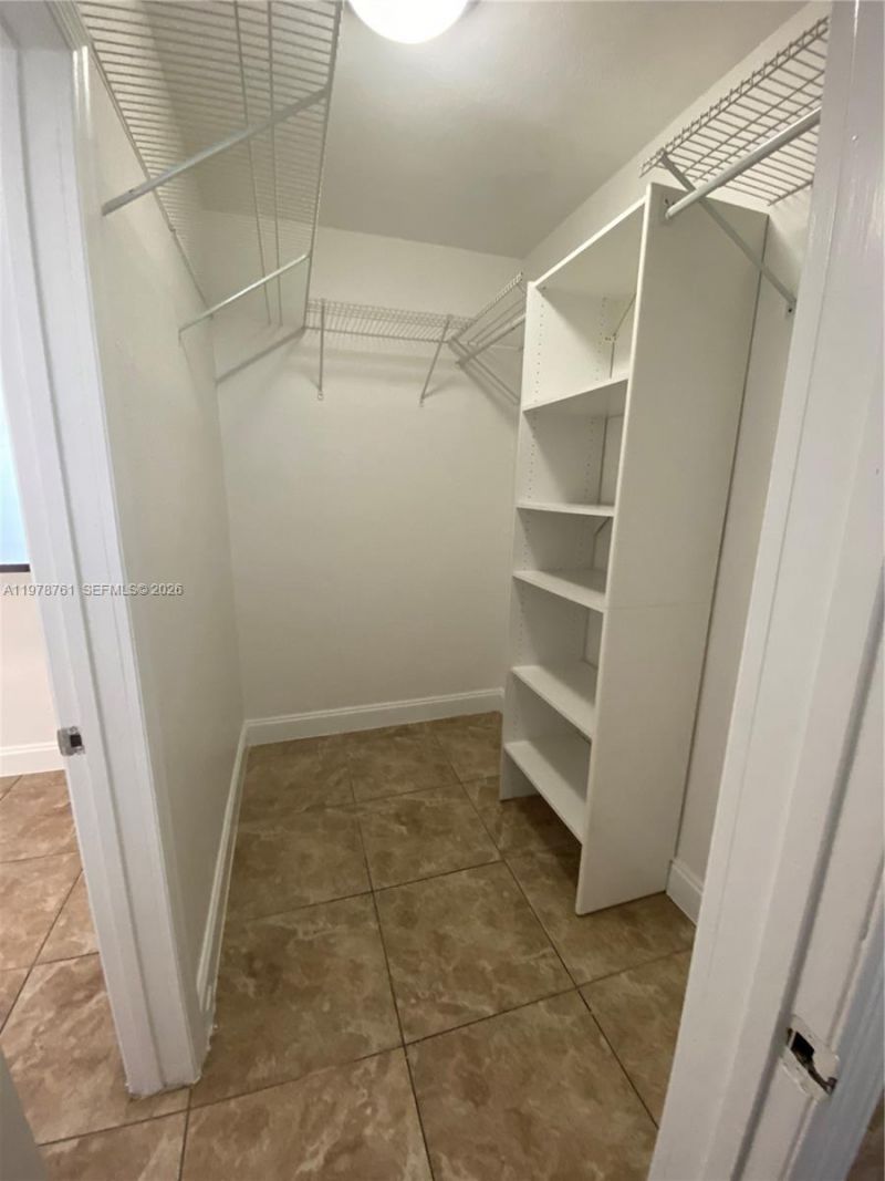 305 69th St , Unit 202, Miami Beach, FL 33141 Photo