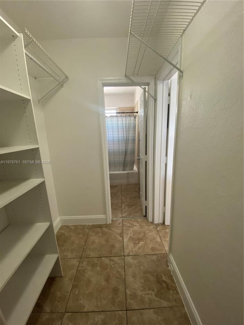 305 69th St , Unit 202, Miami Beach, FL 33141 Photo