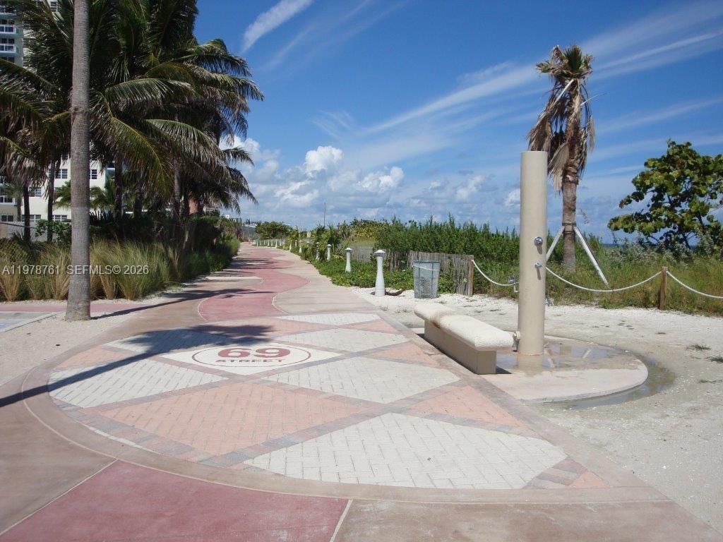 305 69th St , Unit 202, Miami Beach, FL 33141 Photo