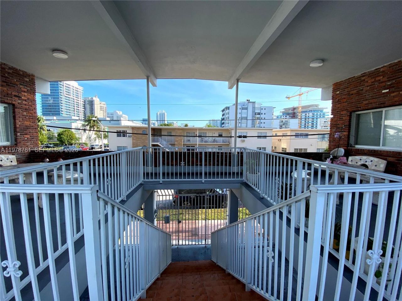 305 69th St , Unit 202, Miami Beach, FL 33141 Photo