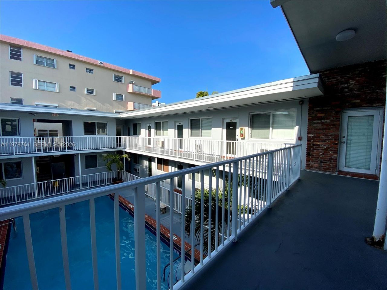 305 69th St , Unit 202, Miami Beach, FL 33141 Photo