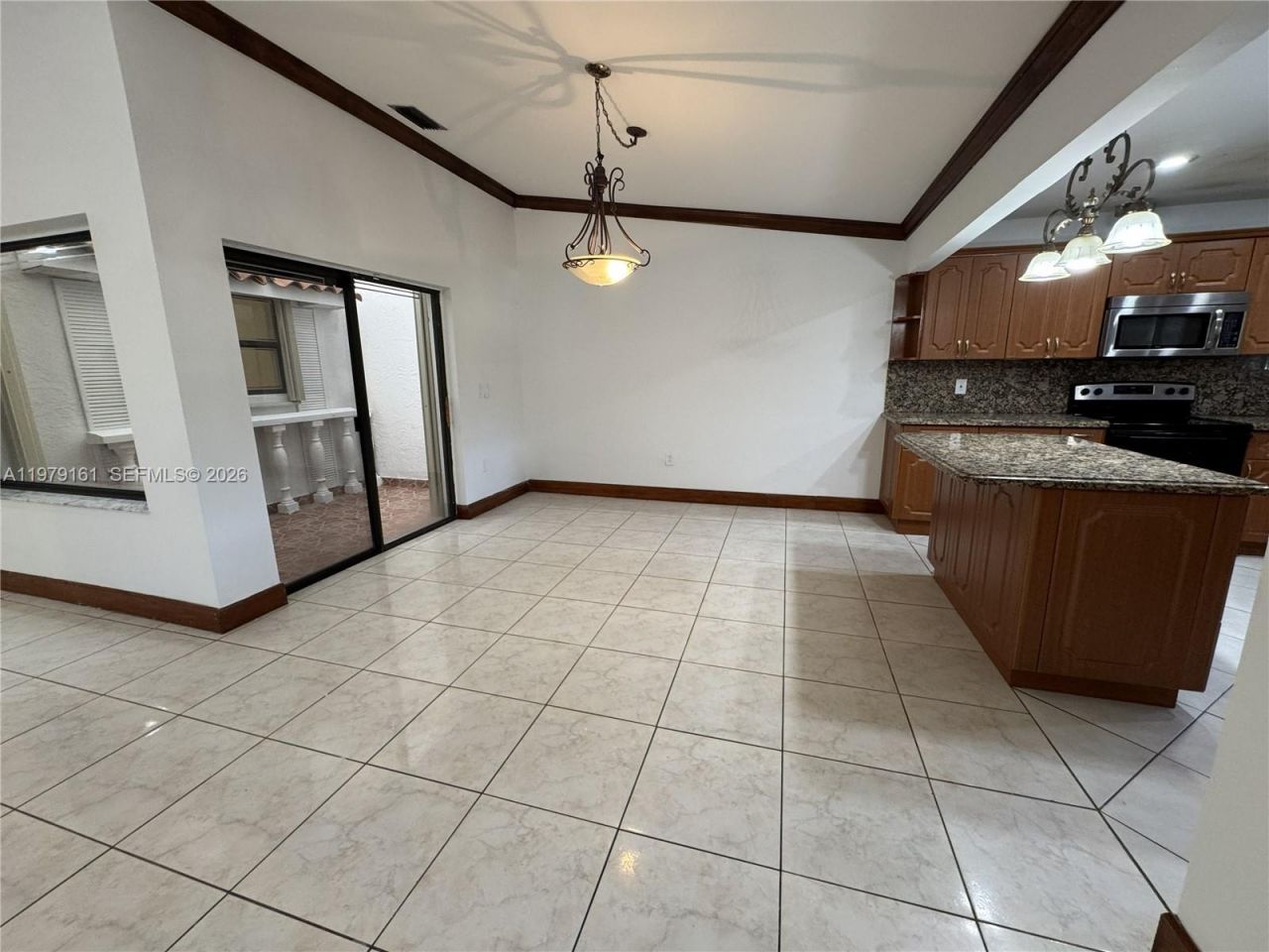 19750 Cypress Ct, Hialeah, FL 33015 Photo
