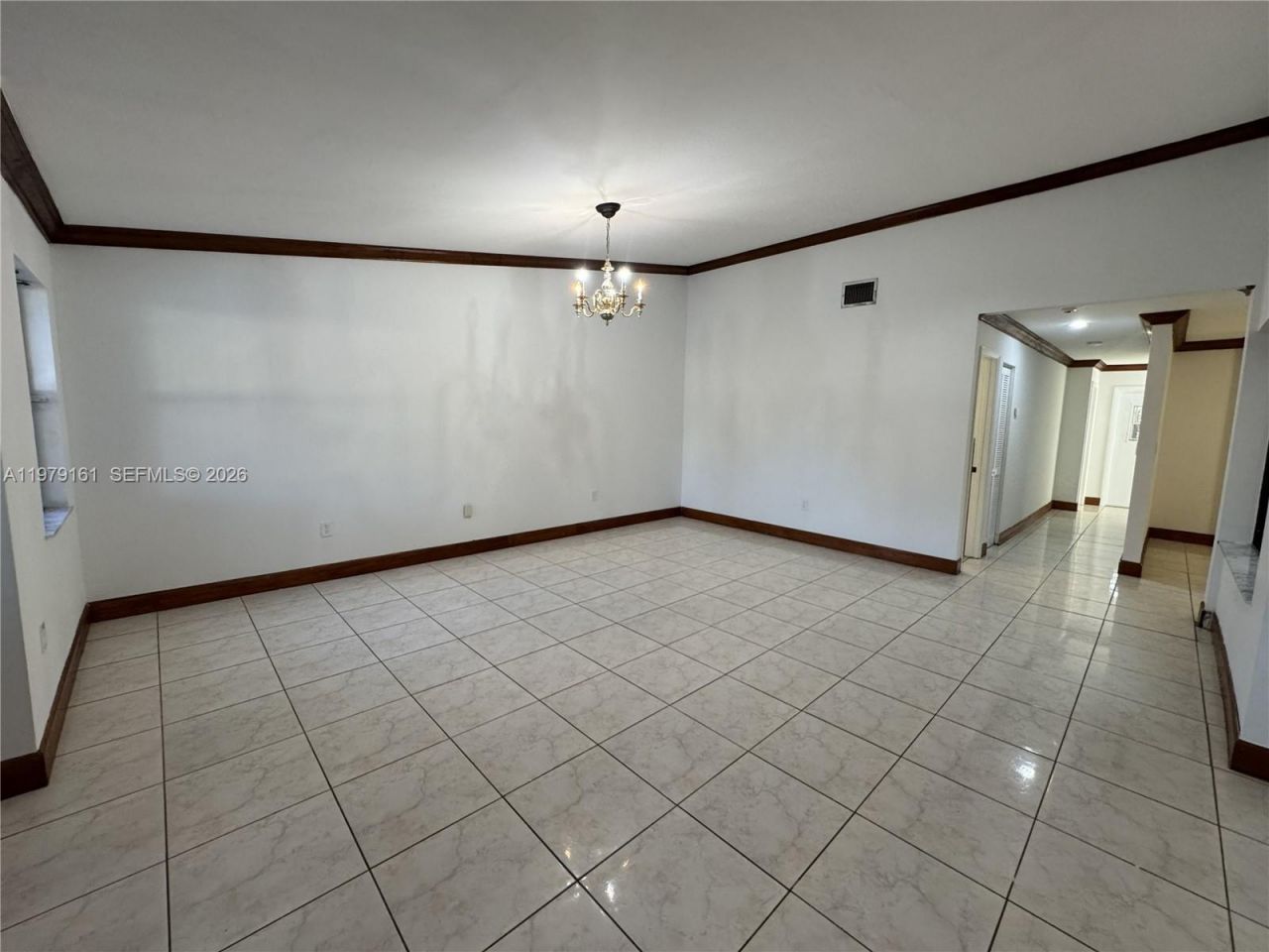 19750 Cypress Ct, Hialeah, FL 33015 Photo