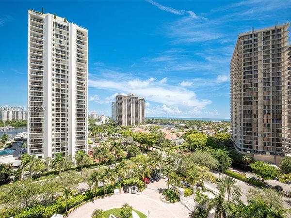 19400 Turnberry Way , Unit 932, Aventura, FL 33180