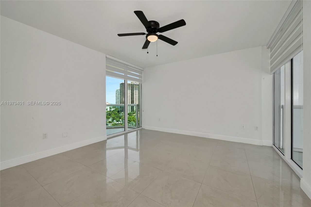 19400 Turnberry Way , Unit 932, Aventura, FL 33180 Photo