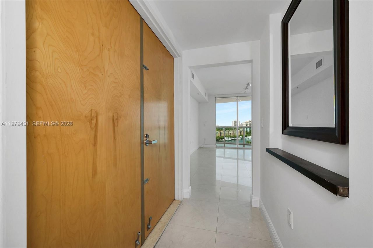 19400 Turnberry Way , Unit 932, Aventura, FL 33180 Photo